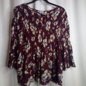 Floral & Ivy Blouse S Women 3/4 Sleeve Flowing Floral Red Blue